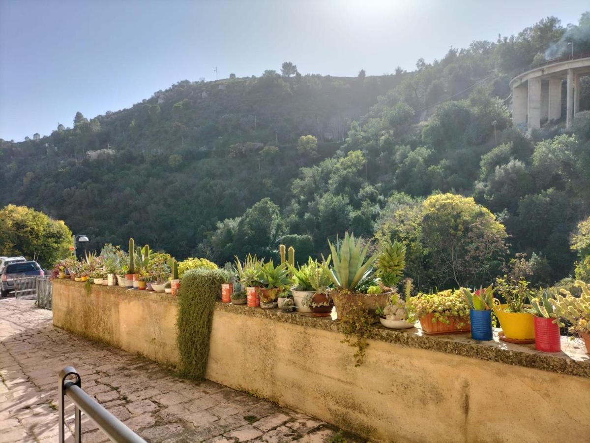 La Casa Di Sveva Apartamento Ragusa Exterior foto