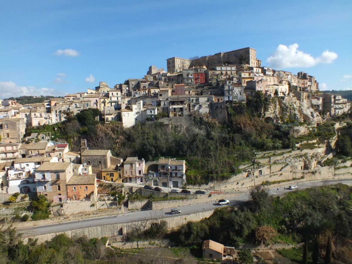 La Casa Di Sveva Apartamento Ragusa Exterior foto